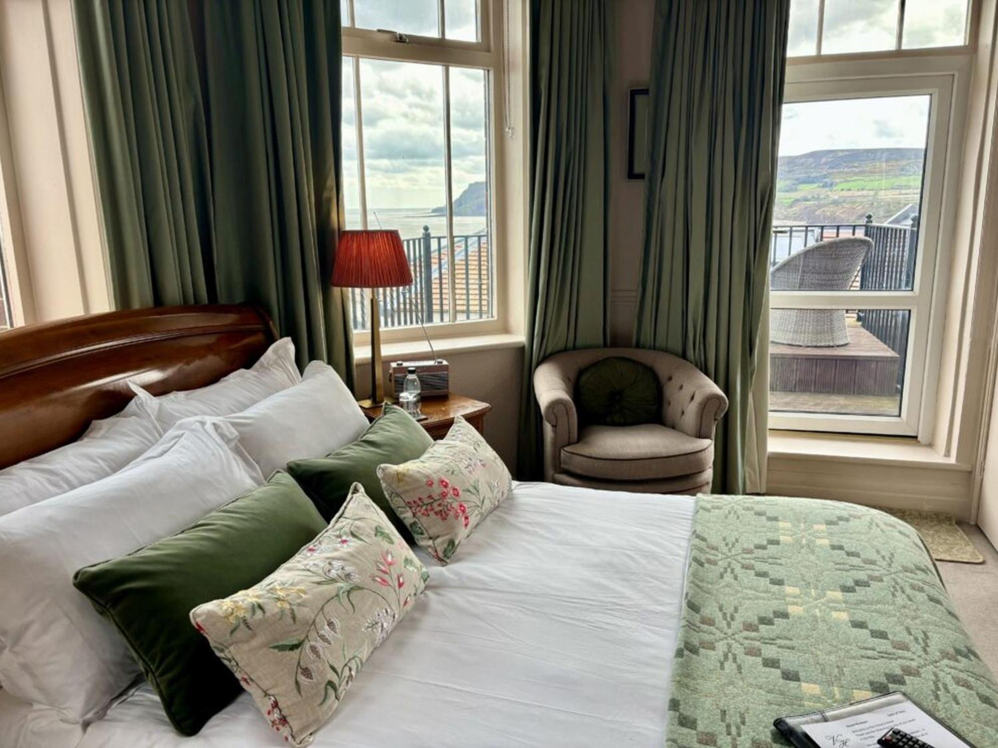 Hotel Victoria Robin Hood's Bay Zewnętrze zdjęcie